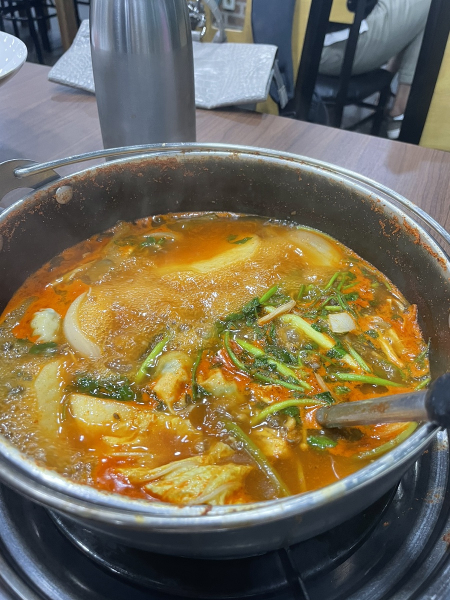고수경샤브칼국수 이미지