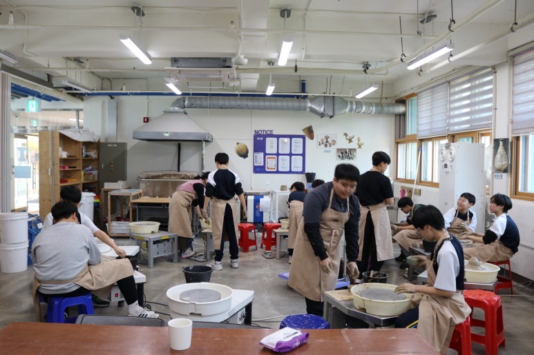 진주제일중학교 이미지