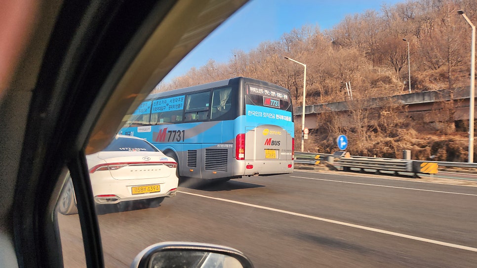 엠(M) 이미지
