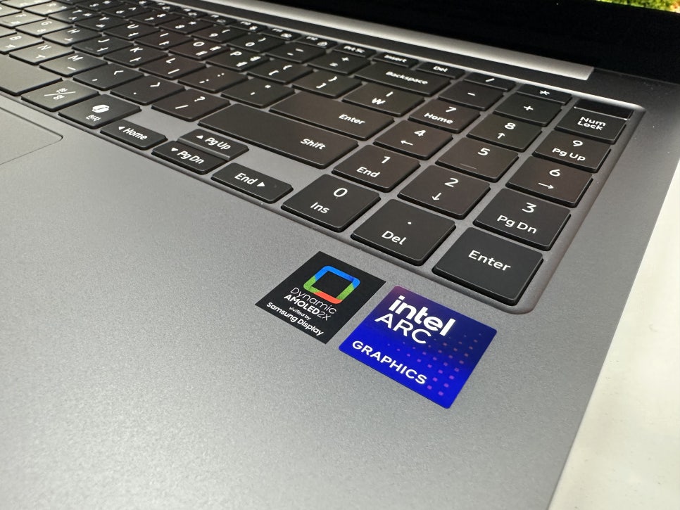 삼성전자 갤럭시북5 프로 NT960XHA-K71A  "AI 시대를 이끄는 고성능 노트북" 이미지 4