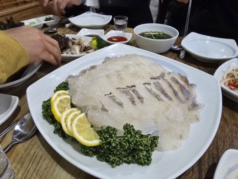 목포항회세꼬시 이미지