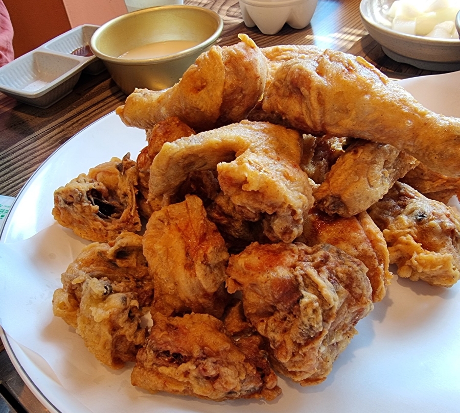 본가중앙탑막국수 이미지
