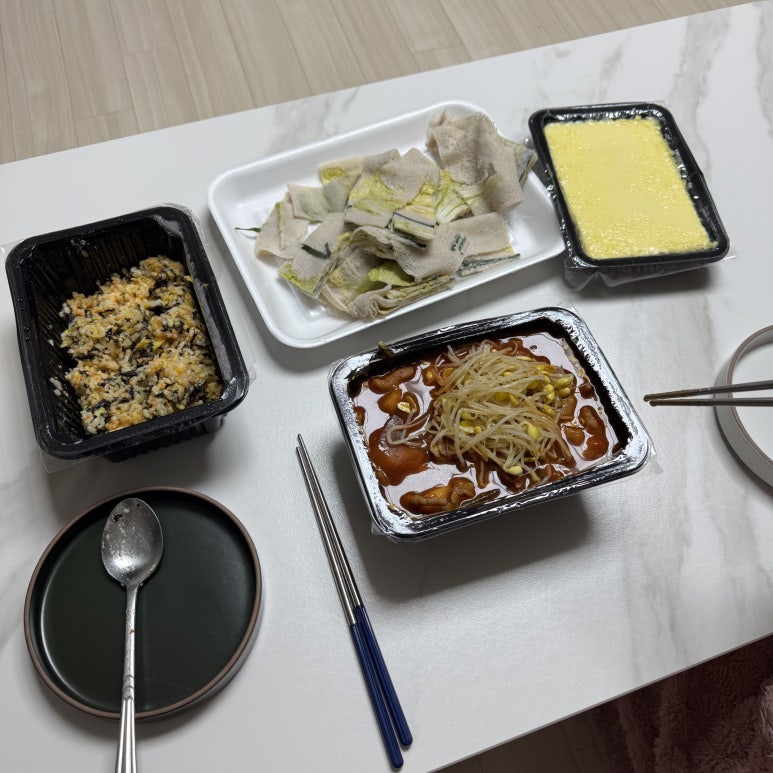 쎈언니숯불닭발 이미지