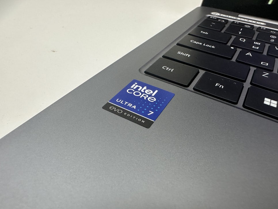 삼성전자 갤럭시북5 프로 NT960XHA-K71A  "AI 시대를 이끄는 고성능 노트북" 이미지 8