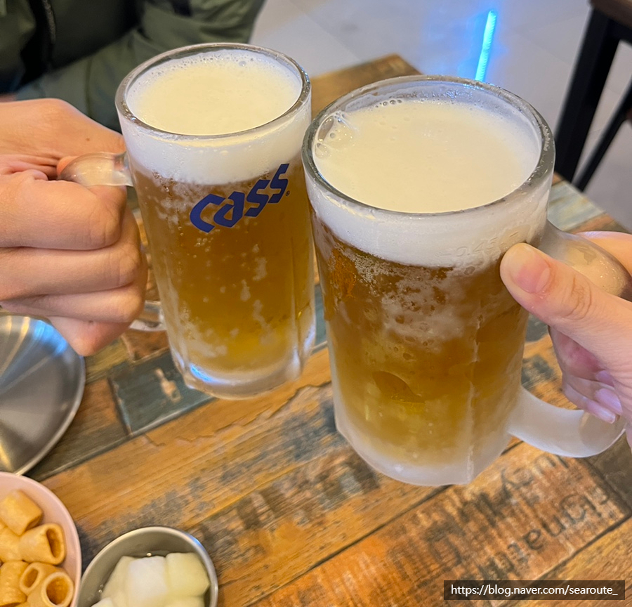 꼬지와 친구들&비어 이미지