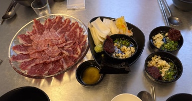 뒷고기전문점 참숯불뭉티기 이미지