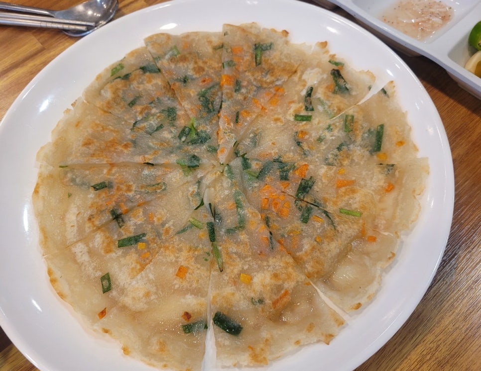 양산마늘보쌈,칼국수 이미지