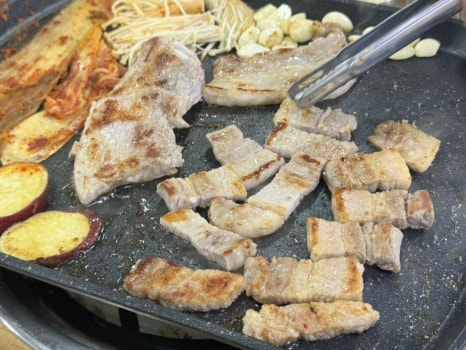 삼남매생삼겹살 이미지