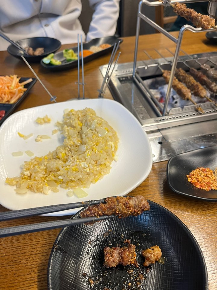 빡빡이양꼬치 이미지