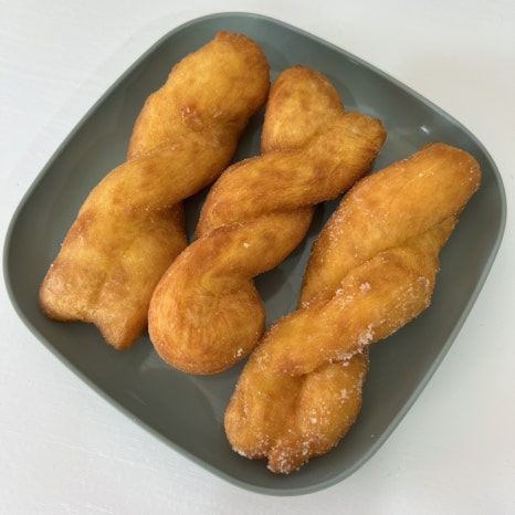 명품꽈배기앤핫도그 이미지