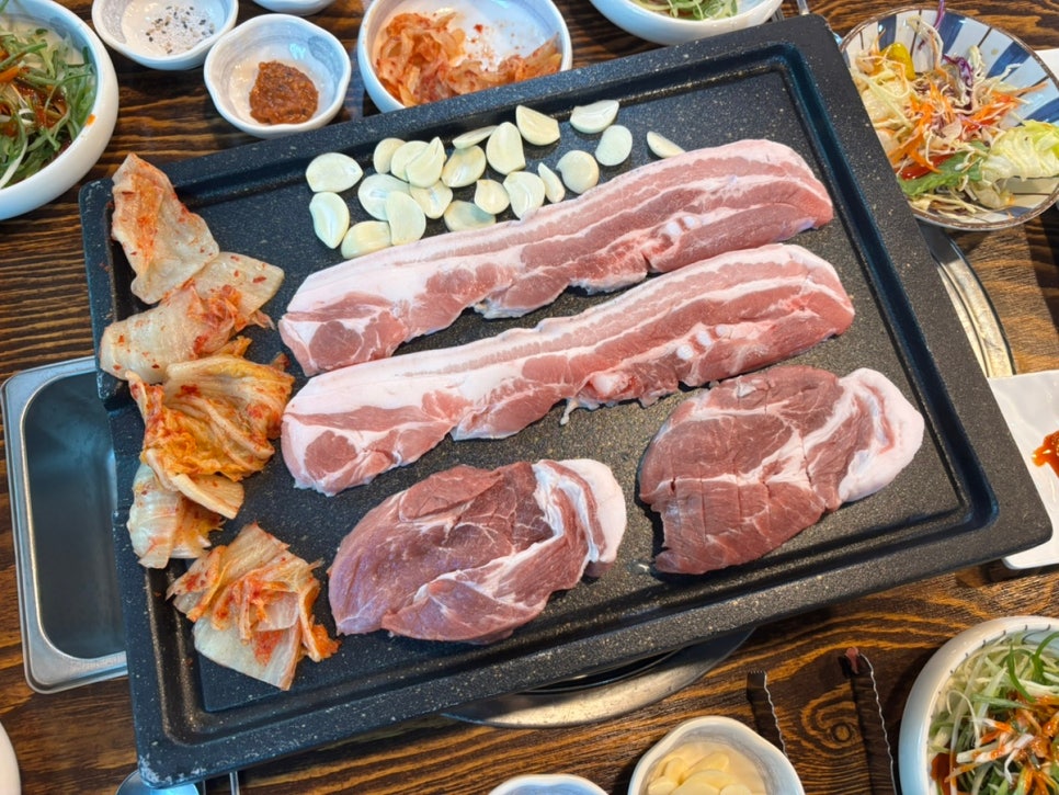 지리산고원흑돼지 이미지