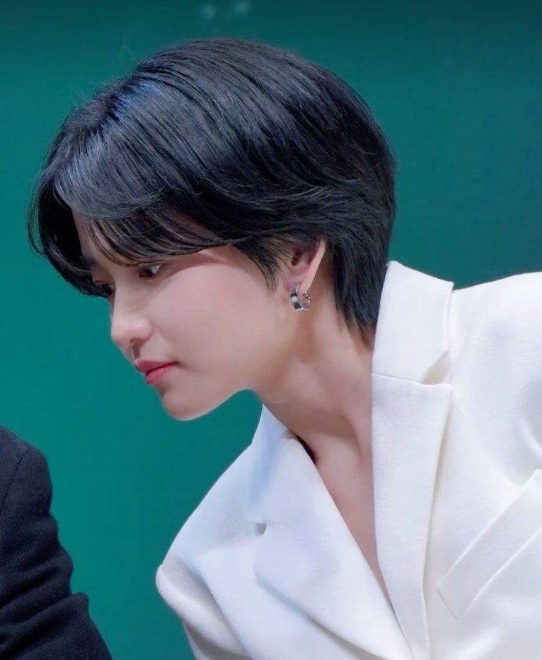 제이엔제이 미용실 이미지