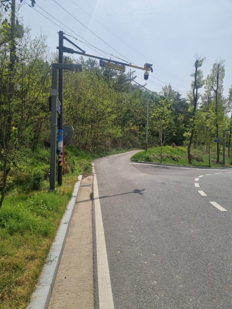 정상에 다다르는 길 이미지