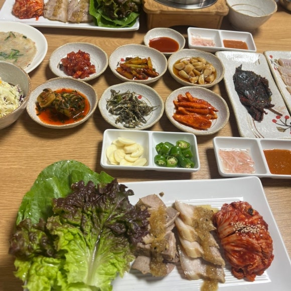 두메골마늘보쌈 이미지