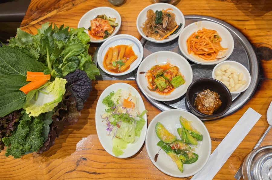 제육향연 이미지
