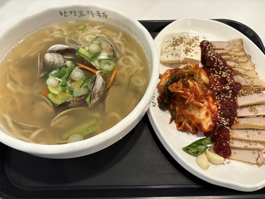 백합칼국수 & 보쌈 이미지