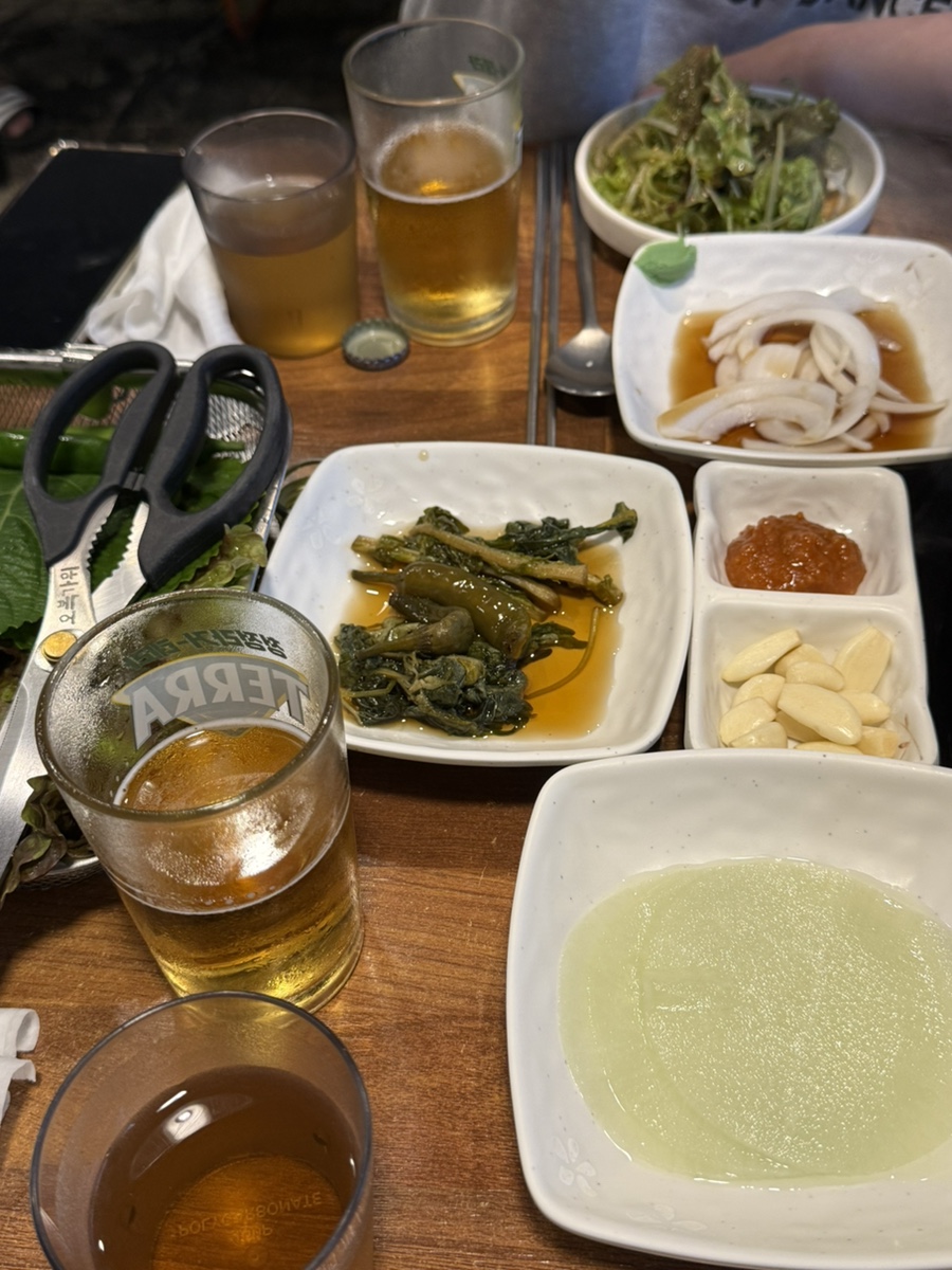 돈꿈솥뚜껑삼겹살 이미지