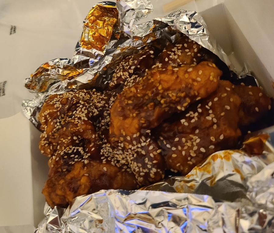 쌔떼치킨 이미지