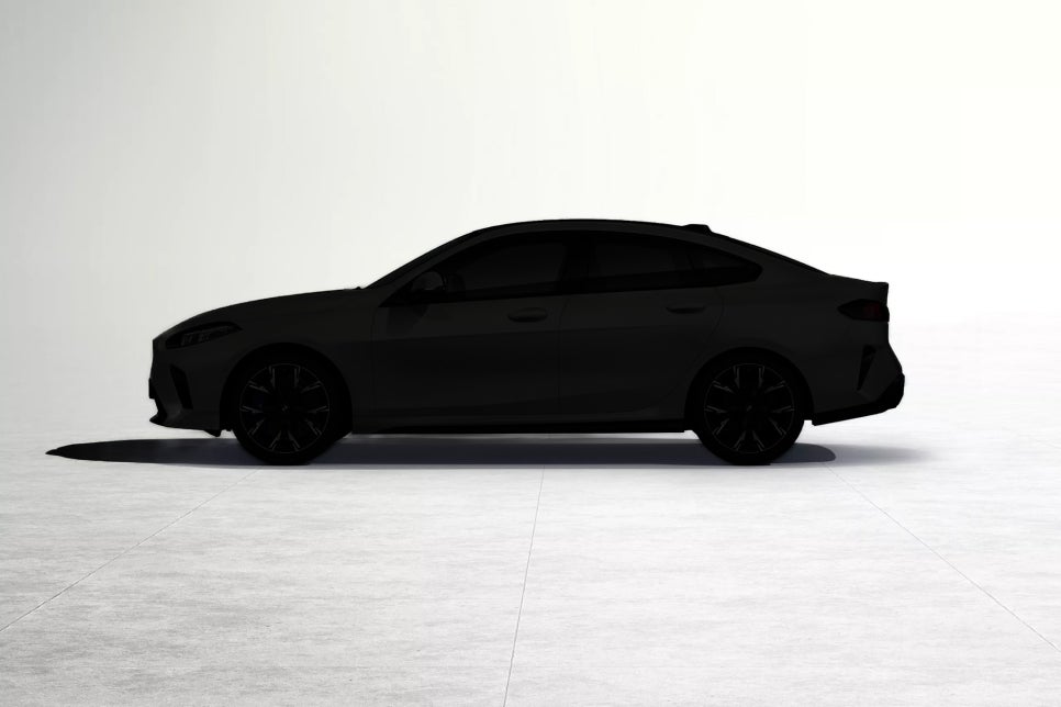 2025 BMW M235 xDrive 그란 쿠페 "국내 경쟁자는 현대 아반떼N이라고?" 이미지 13