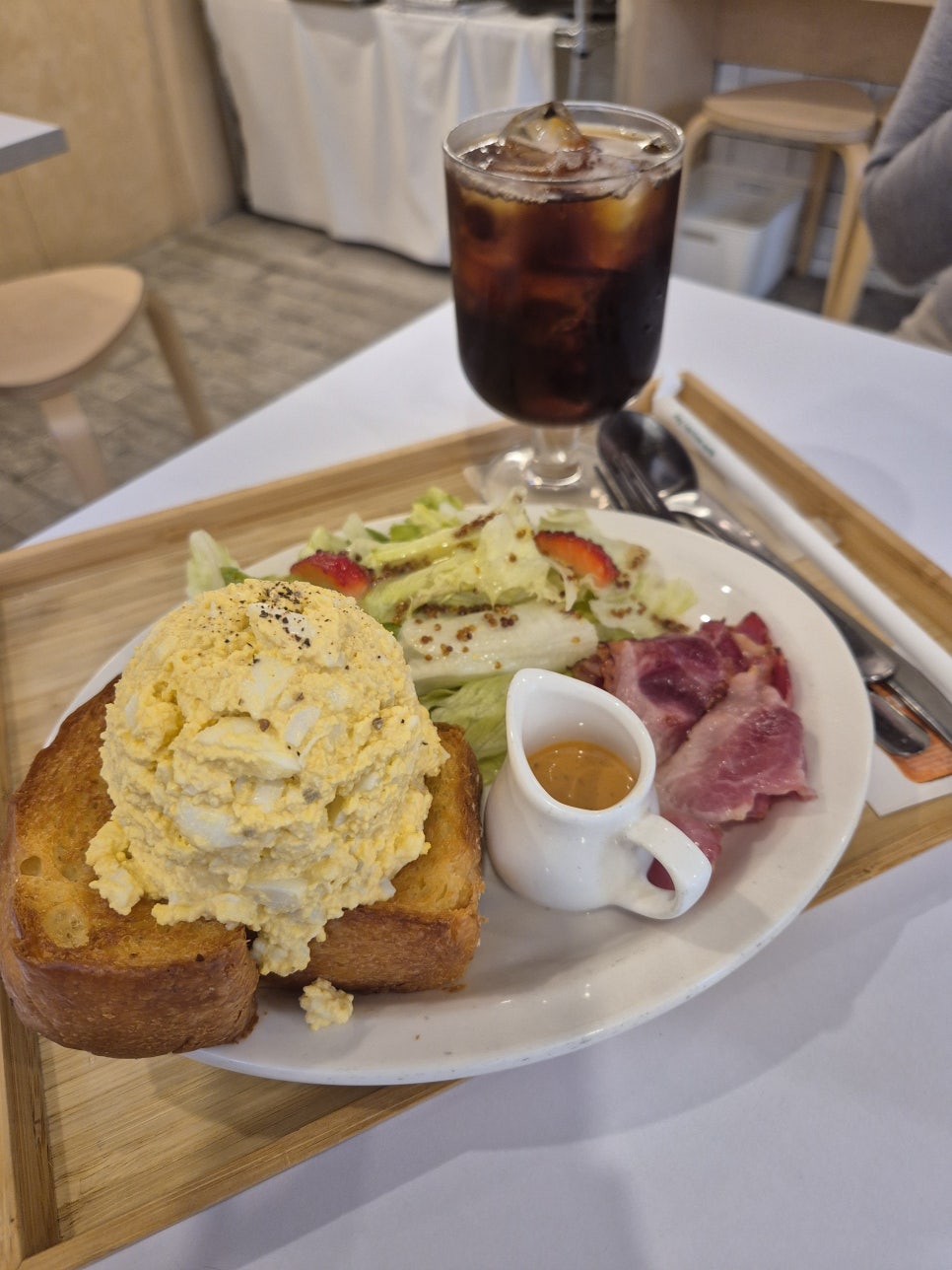 오마이 토스트 이미지