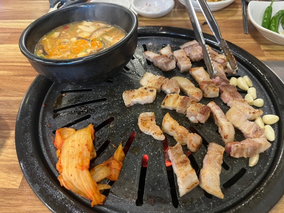 돈돼지고깃집 이미지