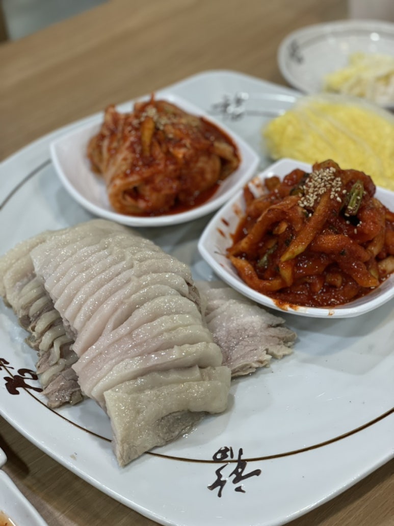 궁돈보쌈 이미지
