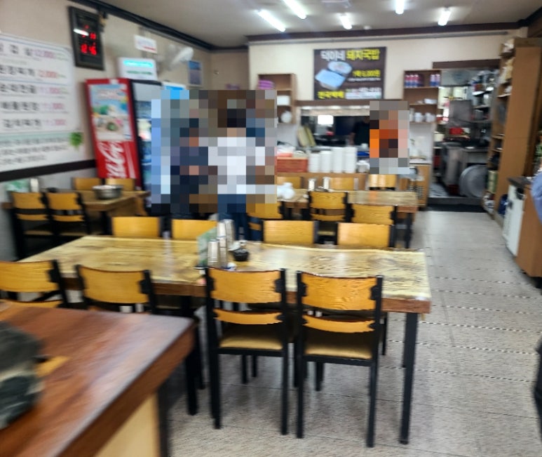 덕이네돼지국밥 이미지