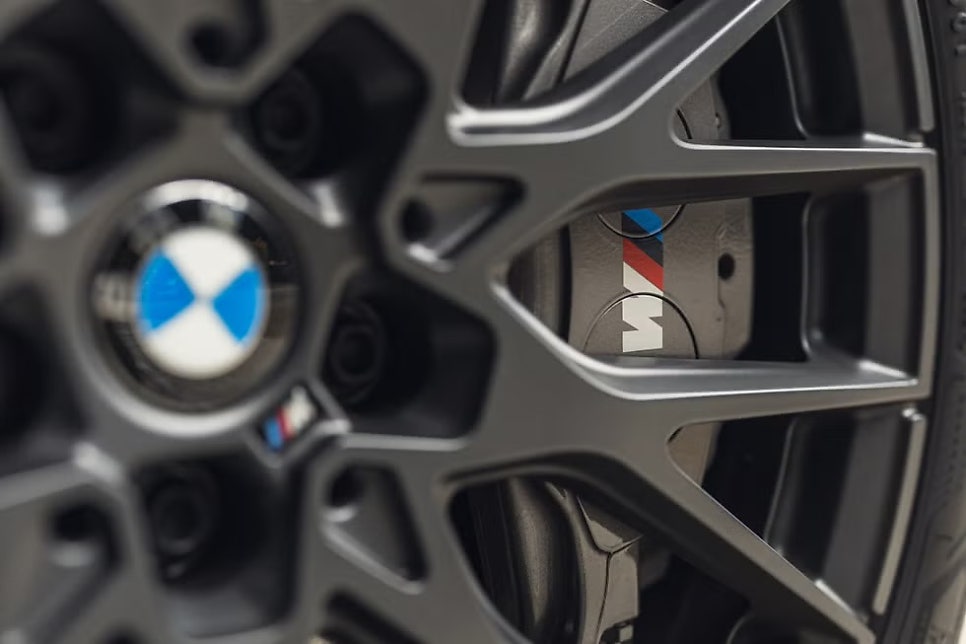 2025 BMW M235 xDrive 그란 쿠페 "국내 경쟁자는 현대 아반떼N이라고?" 이미지 19