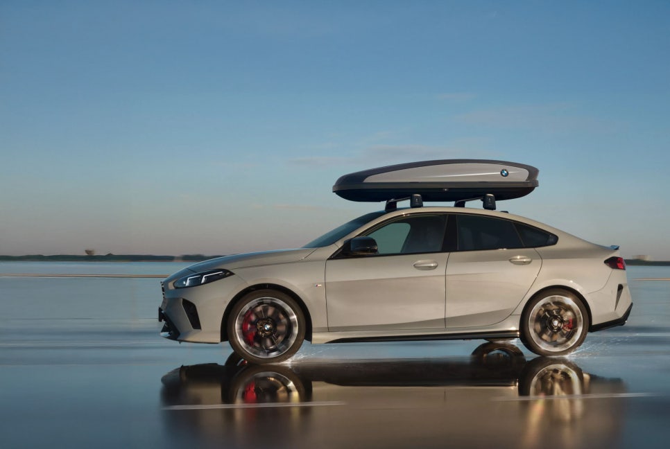 2025 BMW M235 xDrive 그란 쿠페 "국내 경쟁자는 현대 아반떼N이라고?" 이미지 15