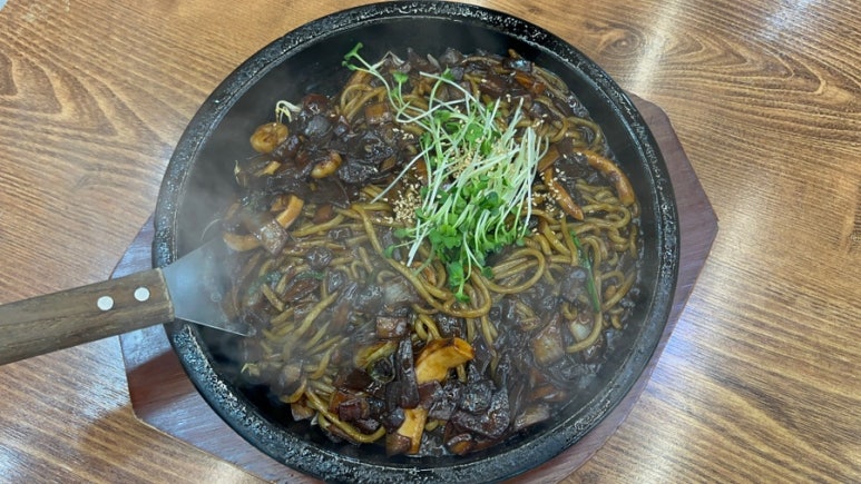 백년가 돌판짜장·짬뽕 이미지