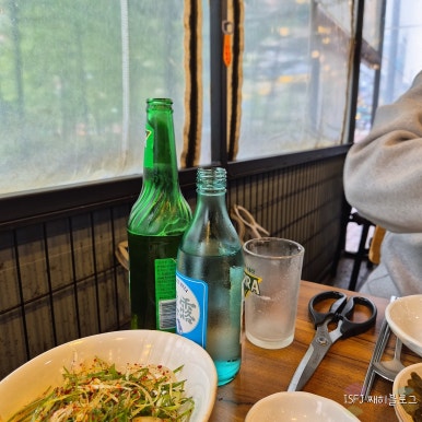 산들마당솥뚜껑삼겹살 이미지