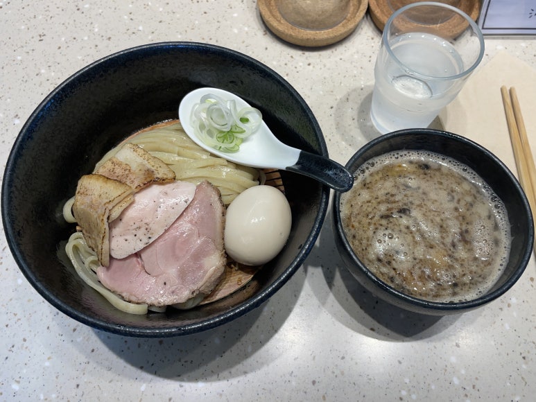 윤멘 이미지