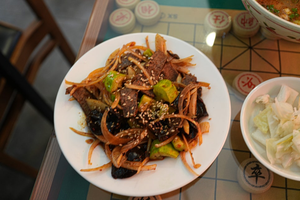 성수동 맛집 육육면관 방문기 – 아내는 우육면, 나는 탄탄면 이미지 13