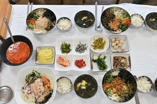 몽돌밭횟집 이미지
