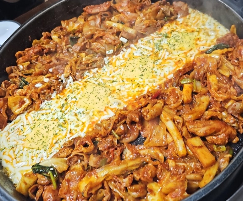 뽀글뽀글닭갈비 이미지