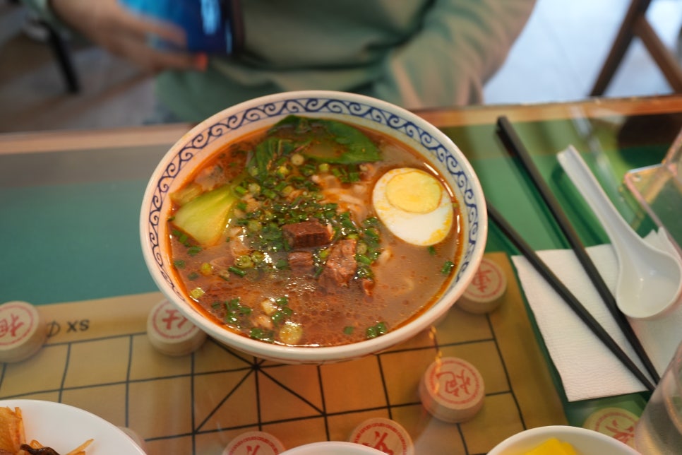 성수동 맛집 육육면관 방문기 – 아내는 우육면, 나는 탄탄면 이미지 6