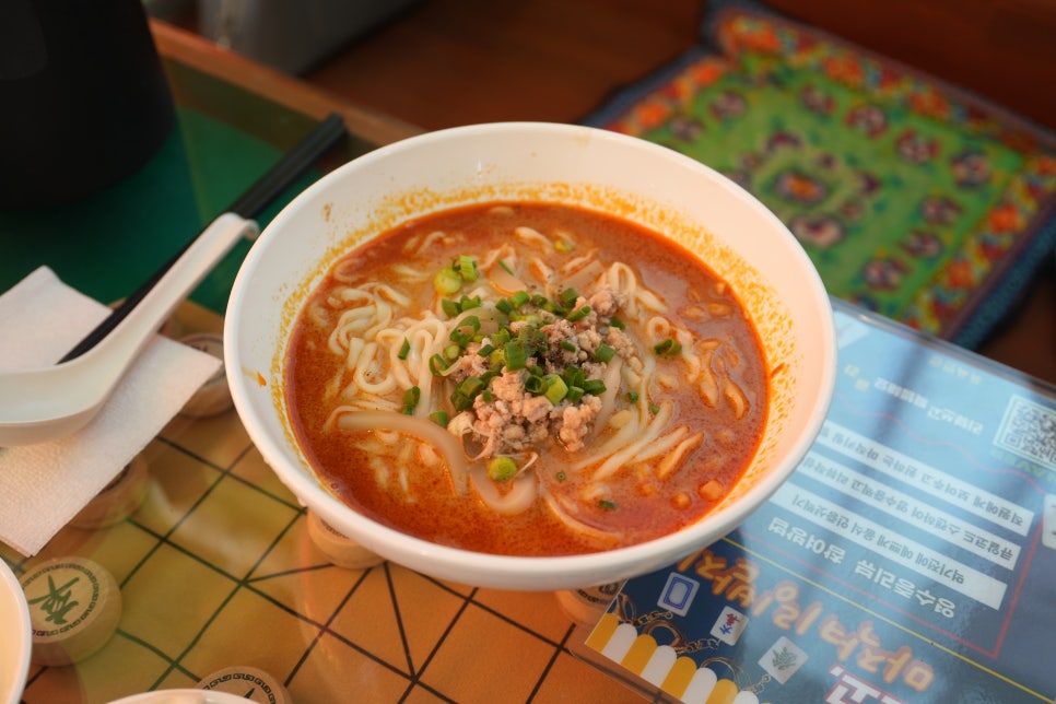 성수동 맛집 육육면관 방문기 – 아내는 우육면, 나는 탄탄면 이미지 10