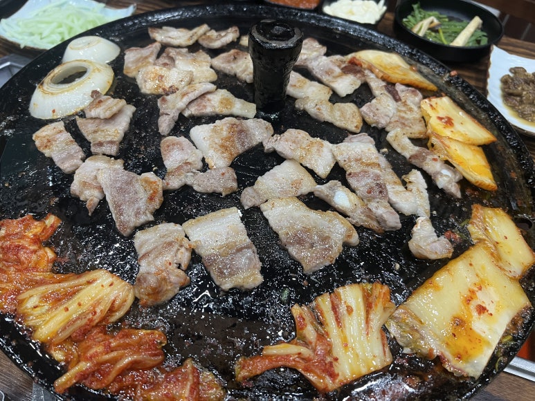진미솥뚜껑식당 이미지