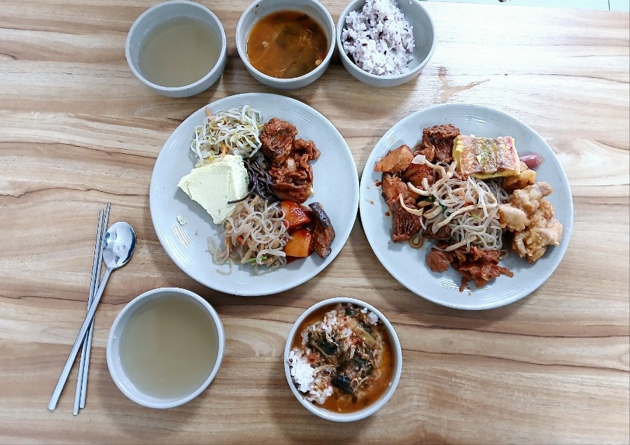 금강한식뷔페 이미지
