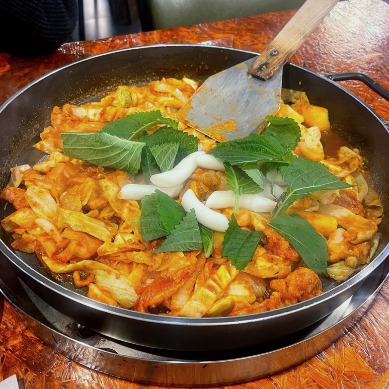 춘천오남매닭갈비 이미지