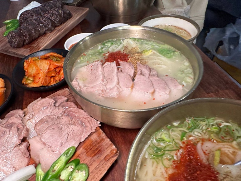 동문시장고기국수금복식당 이미지
