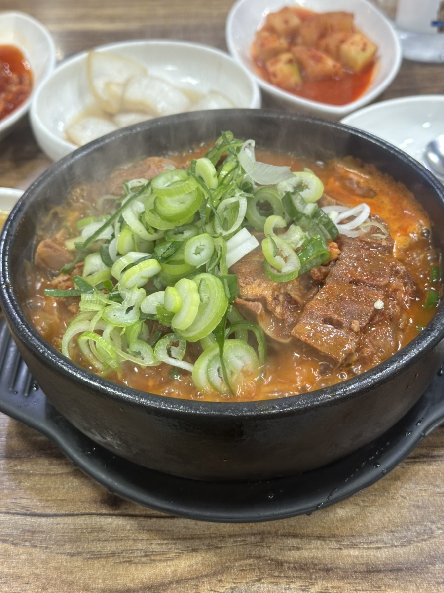 삼식이감자탕 이미지
