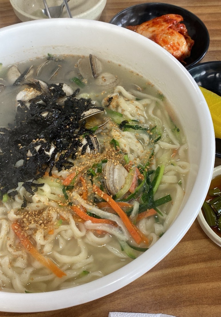 조개생칼국수 이미지