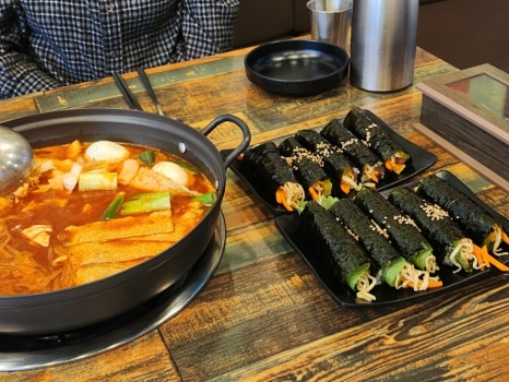 펭귄꼬마김밥 이미지