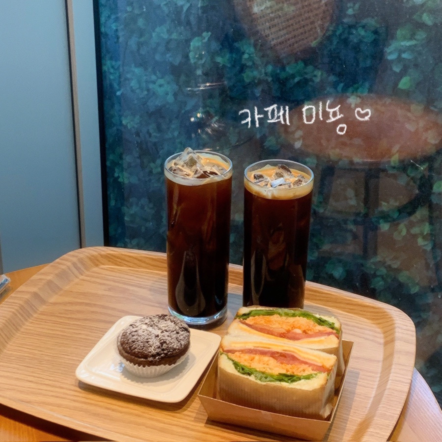 카페미뇽여의도 이미지