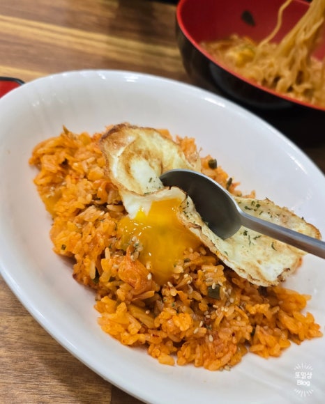 삼색꼬맹이김밥 이미지