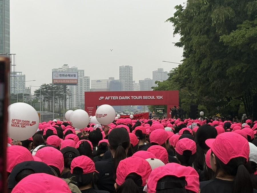 아우라노래클럽 이미지