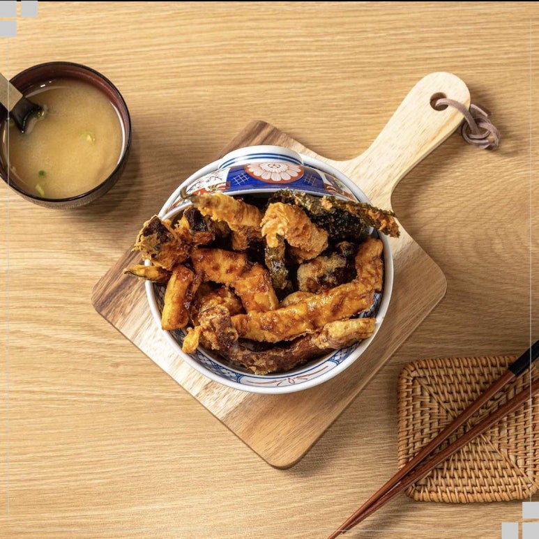 요쿠야마치동남지구점 이미지