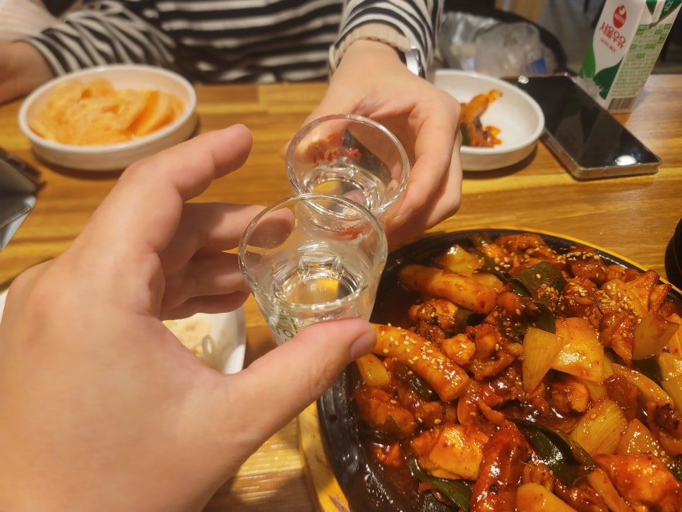 땡겨불닭 이미지