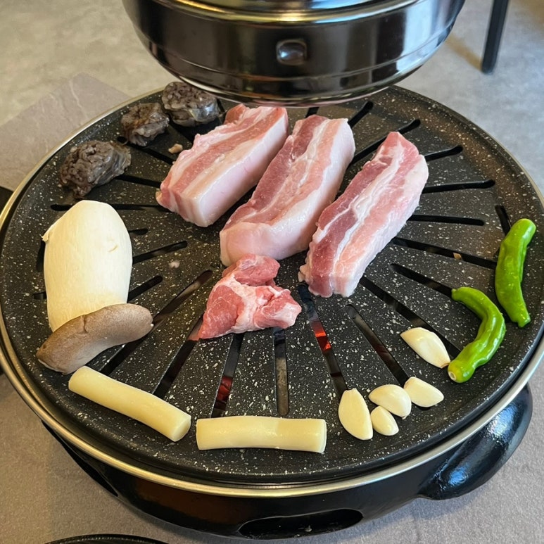 육돈 이미지